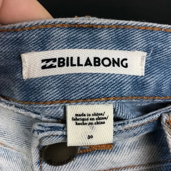 NWT Billabong Classic Blue Jean Shorts - Picture 4 of 6